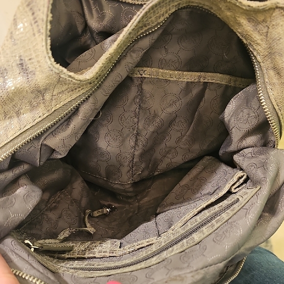 Michael Kors Metallic Shoulder Bag - Picture 6 of 7